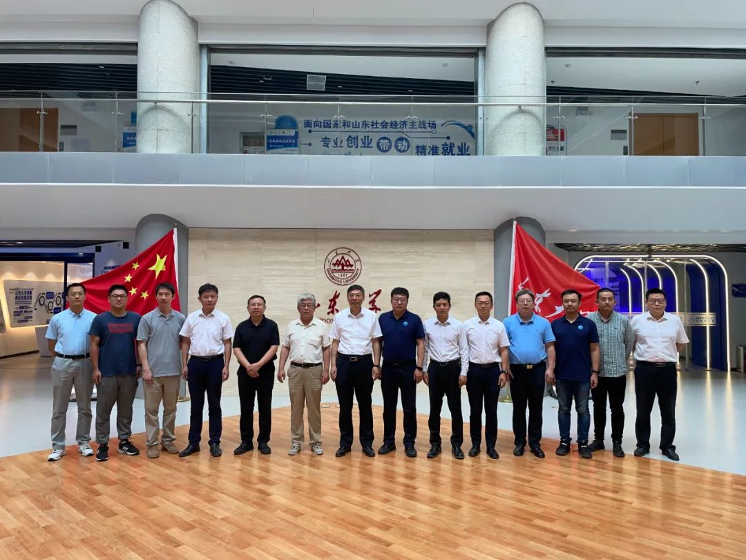 开放原子开源基金会理事长孙文龙一行赴山东大学考察交流